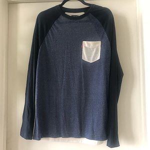 Levi’s long sleeve color block t shirt